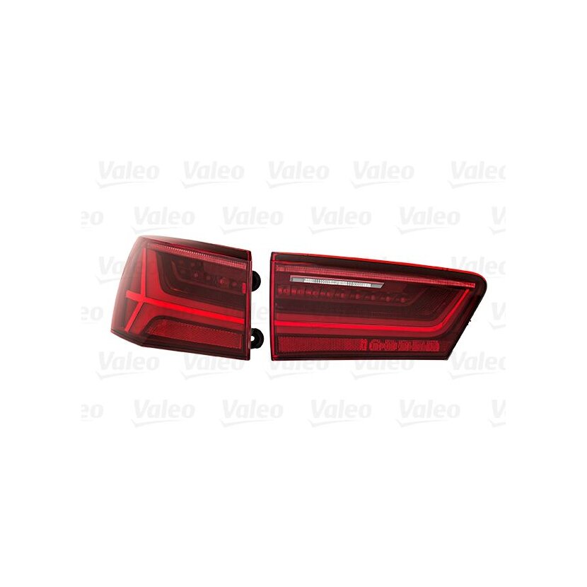 VALEO Heckleuchte 047022 für 4G9945095F