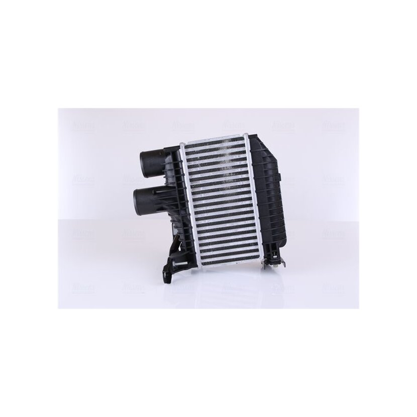 NISSENS Ladeluftkühler 96758 für 17940-0G010