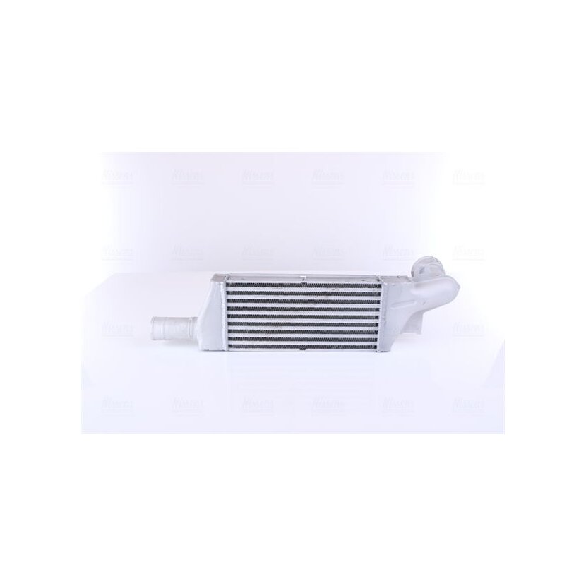 NISSENS Ladeluftkühler 96656 für 1300 410