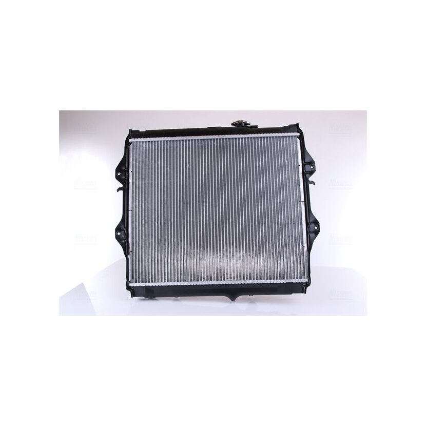 NISSENS Kühler, Motorkühlung 64683A für 16400-5B590