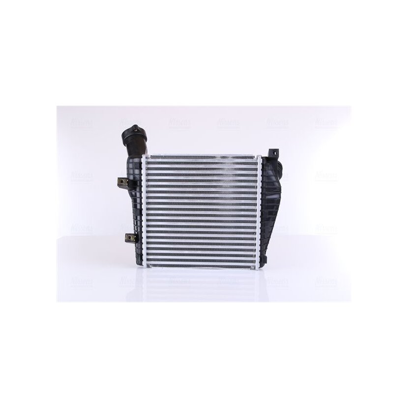 NISSENS Ladeluftkühler 96687 für 7L6145804B