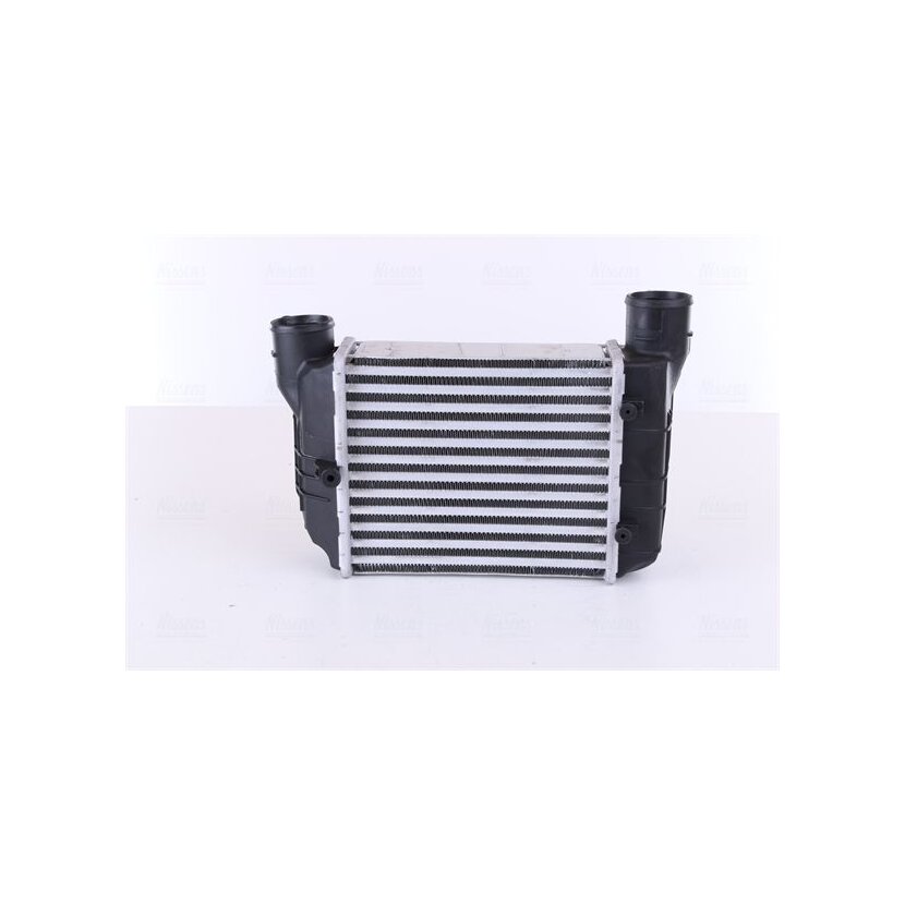 NISSENS Ladeluftkühler 96709 für 8E0.145.805L