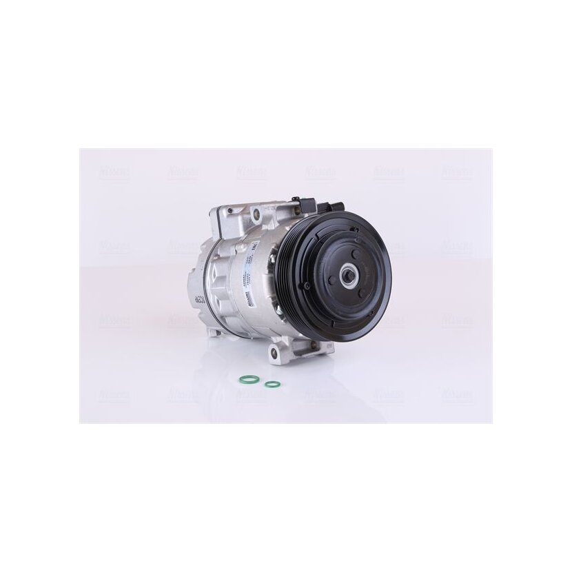 NISSENS Kompressor, Klimaanlage 890687 für 977012W000