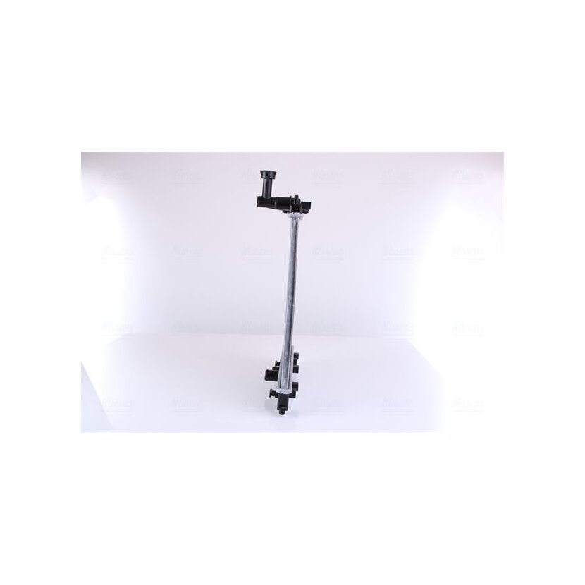NISSENS Kühler, Motorkühlung 641777 für 1770084MA0