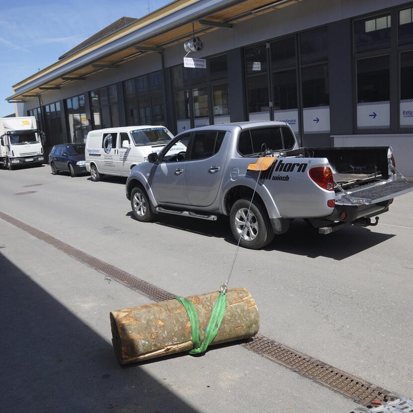horntools Heckwindenträger passend für Pickups passend für elektrische Jäger Seilwinde Jagdwinde Jägerwinde Elektrowinde  Heckwinde - HPABACK01